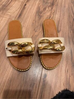 Women’s Cream Slide Sandals with Gold Chain Detail